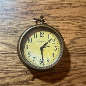 Brass-Style Table Clock with Yellow Dial